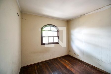Quarto 01 de casa à venda com 4 quartos, 600m² em Penha de França, São Paulo