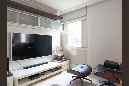 Sala de apartamento à venda com 3 quartos, 144m² em Vila Madalena, São Paulo