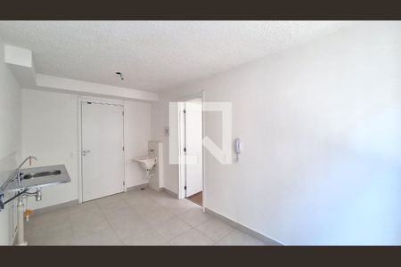 Sala/Cozinha/Área de serviço de apartamento à venda com 1 quarto, 30m² em Parque Industrial Tomas Edson, São Paulo