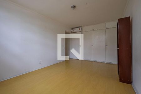 Quarto 1 de apartamento à venda com 2 quartos, 90m² em Pinheiros, São Paulo