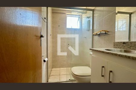 Banheiro  de apartamento para alugar com 2 quartos, 65m² em Nova Suíça, Belo Horizonte