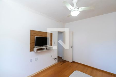 Quarto 1 de apartamento para alugar com 2 quartos, 48m² em Irajá, Rio de Janeiro