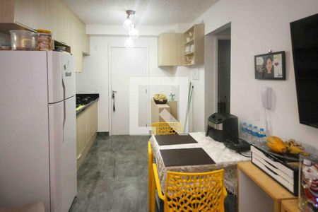 Cozinha e Área de Serviço de apartamento à venda com 2 quartos, 33m² em Vila Graciosa, São Paulo
