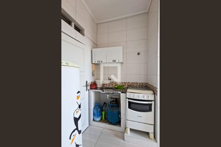 Cozinha  de kitnet/studio para alugar com 0 quarto, 28m² em Cidade Ocian, Praia Grande