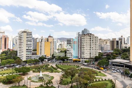 Vista da Suíte de apartamento para alugar com 3 quartos, 172m² em Centro, Belo Horizonte