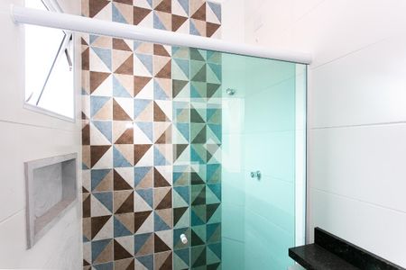 Banheiro de apartamento à venda com 1 quarto, 35m² em Vila Granada, São Paulo