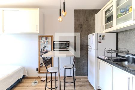 Cozinha de kitnet/studio à venda com 1 quarto, 23m² em Vila Buarque, São Paulo