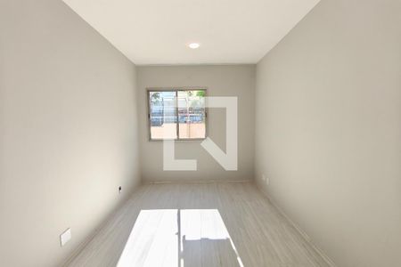 Sala de apartamento à venda com 2 quartos, 57m² em Vila Maria Eugênia, Campinas