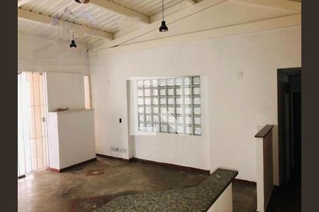 Casa à venda com 4 quartos, 240m² em Bosque da Saúde, São Paulo