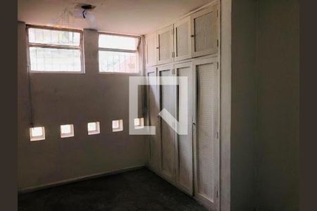 Casa à venda com 4 quartos, 240m² em Bosque da Saúde, São Paulo