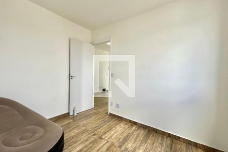 Quarto 1 de apartamento para alugar com 2 quartos, 33m² em Jardim Itacolomi, São Paulo
