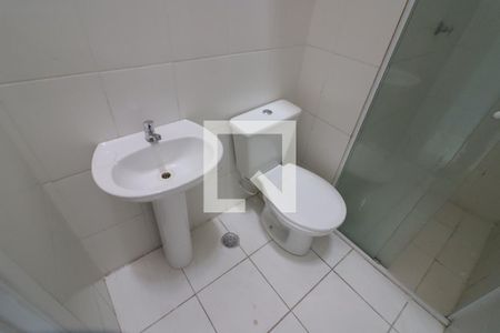 Banheiro de casa de condomínio à venda com 2 quartos, 85m² em Vila Veloso, Osasco