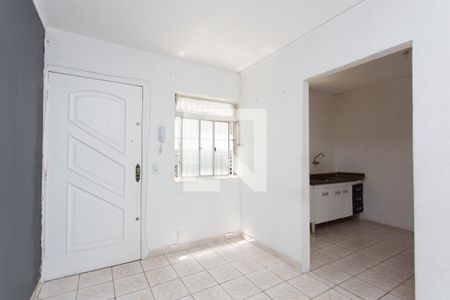 Sala  de apartamento para alugar com 2 quartos, 50m² em Itaquera, São Paulo
