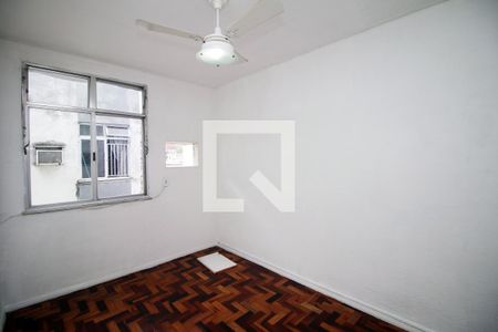 Quarto 1 de apartamento para alugar com 2 quartos, 96m² em Olaria, Rio de Janeiro