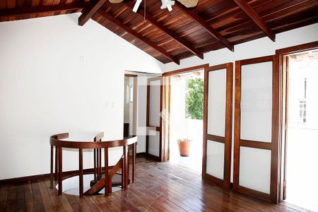 Sala 2 de casa à venda com 3 quartos, 250m² em Menino Deus, Porto Alegre