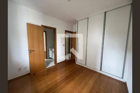 Quarto de apartamento para alugar com 4 quartos, 280m² em Buritis, Belo Horizonte