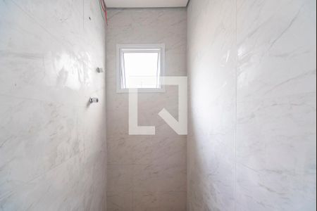 Banheiro  de apartamento à venda com 2 quartos, 40m² em Vila Linda, Santo André