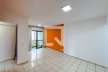 Sala de apartamento para alugar com 3 quartos, 70m² em Aclimação, São Paulo