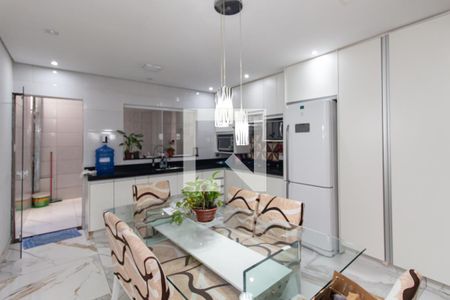 Cozinha de casa para alugar com 3 quartos, 180m² em Jardim das Oliveiras, São Paulo