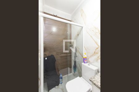 Lavabo de casa para alugar com 3 quartos, 180m² em Jardim das Oliveiras, São Paulo