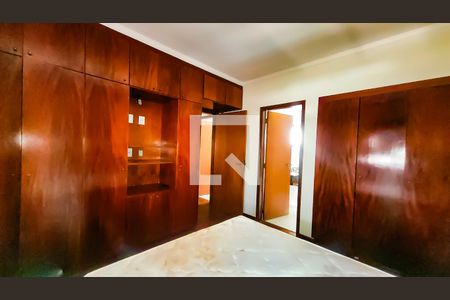 Suite de apartamento para alugar com 3 quartos, 151m² em Vila Itapura, Campinas