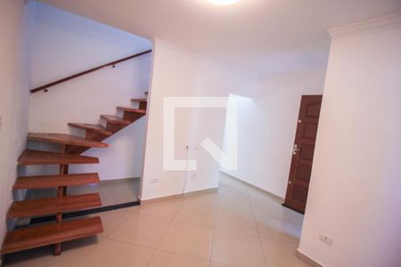 Casa à venda com 2 quartos, 70m² em Vila Bertioga, São Paulo