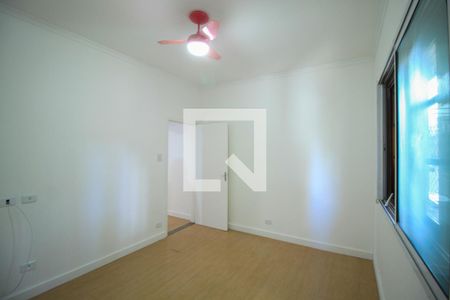 Casa à venda com 2 quartos, 70m² em Vila Bertioga, São Paulo