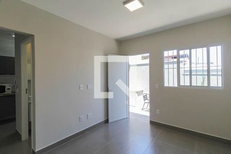 Casa de Condomínio para alugar com 1 quarto, 40m² em Vila Lucia, São Paulo