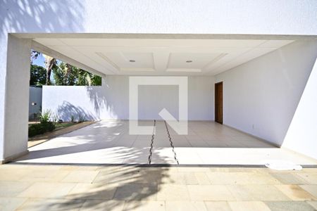 Casa de Condomínio para alugar com 3 quartos, 400m² em Residencial Granville, Goiânia