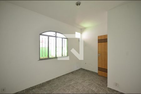 Quarto 1 de casa para alugar com 2 quartos, 122m² em Vila Valqueire, Rio de Janeiro