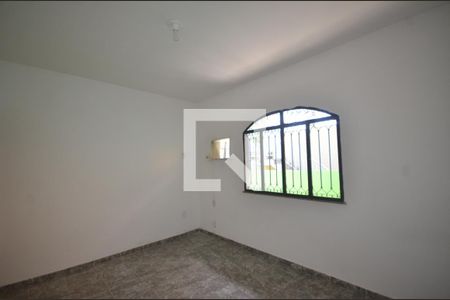 Quarto 2 de casa para alugar com 2 quartos, 122m² em Vila Valqueire, Rio de Janeiro