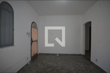 Sala de casa para alugar com 2 quartos, 122m² em Vila Valqueire, Rio de Janeiro