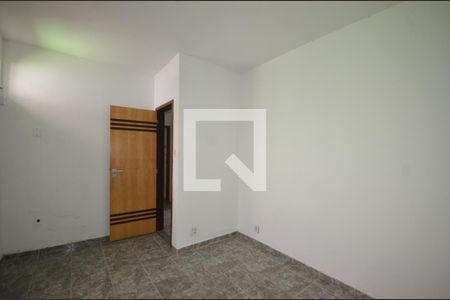 Quarto 1 de casa para alugar com 2 quartos, 122m² em Vila Valqueire, Rio de Janeiro