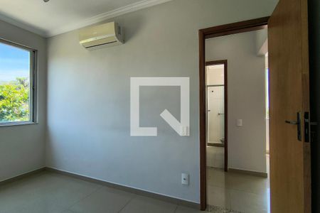 Quarto 1  de apartamento para alugar com 2 quartos, 49m² em Pechincha, Rio de Janeiro
