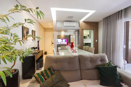 Sala de apartamento para alugar com 3 quartos, 98m² em Santa Mônica, Uberlândia