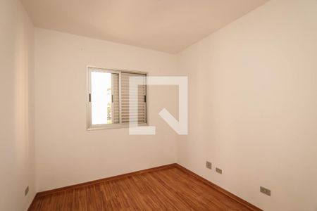 Quarto de apartamento para alugar com 2 quartos, 58m² em Parque Taboao, Taboão da Serra