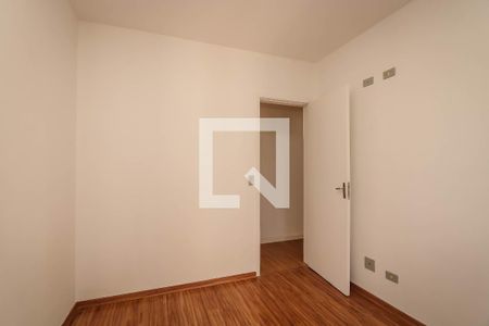 Quarto de apartamento para alugar com 2 quartos, 58m² em Parque Taboao, Taboão da Serra