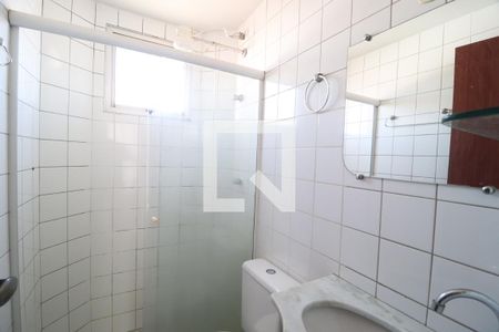Banheiro Social de apartamento para alugar com 2 quartos, 58m² em Cazeca, Uberlândia