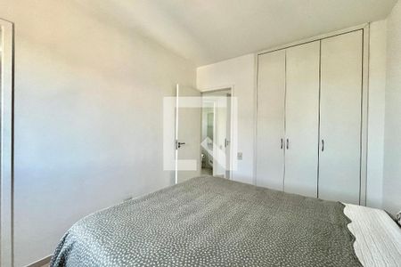 Suite de apartamento à venda com 2 quartos, 63m² em Vila Guarani (zona Sul), São Paulo