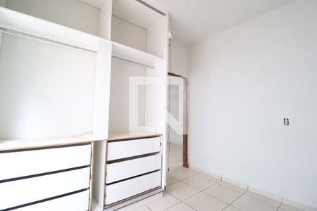Quarto 1 de casa para alugar com 3 quartos, 70m² em Jardim das Palmeiras, Uberlândia