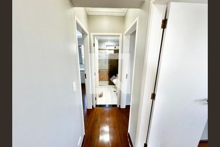 Corredor de apartamento para alugar com 3 quartos, 110m² em Parque Mandaqui, São Paulo