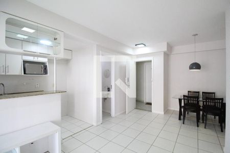Sala de apartamento para alugar com 2 quartos, 79m² em Barra Olímpica, Rio de Janeiro