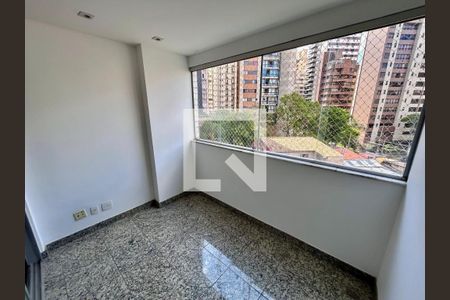 Apartamento à venda com 3 quartos, 90m² em Lourdes, Belo Horizonte