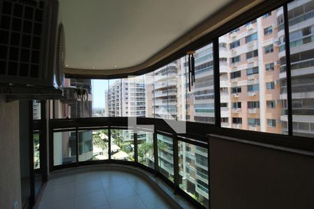 Sala - Varanda de apartamento para alugar com 2 quartos, 76m² em Barra da Tijuca, Rio de Janeiro