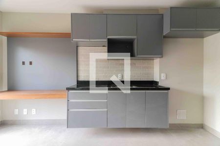 Sala - Cozinha - Lavanderia de apartamento para alugar com 1 quarto, 27m² em Vila Butantã, São Paulo