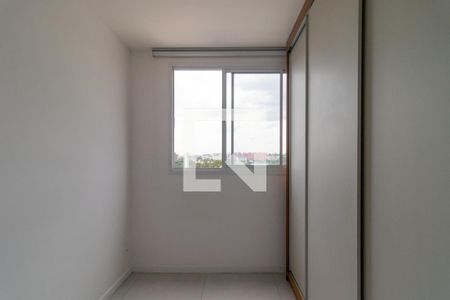 Quarto 2 de apartamento para alugar com 2 quartos, 42m² em Parque Industrial Tomas Edson, São Paulo