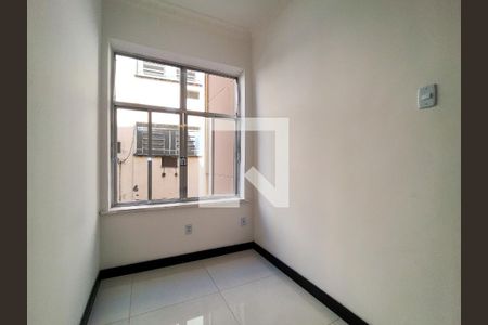 Sala de apartamento à venda com 2 quartos, 66m² em Imperial de São Cristóvão, Rio de Janeiro