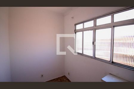 Casa à venda com 5 quartos, 250m² em Vila Macedopolis, São Paulo