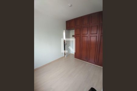 Quarto de apartamento para alugar com 2 quartos, 59m² em Sagrada Família, Belo Horizonte
