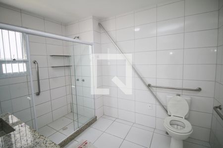 Banheiro de apartamento para alugar com 1 quarto, 43m² em Irajá, Rio de Janeiro